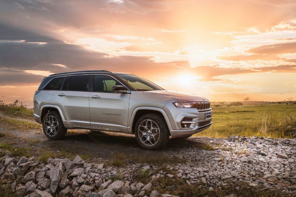 Mengenal Jeep Commander, Sosok SUV 7-Seater Setara Toyota Fortuner Mengenal Jeep Commander, Sosok SUV 7-Seater Setara Toyota Fortuner