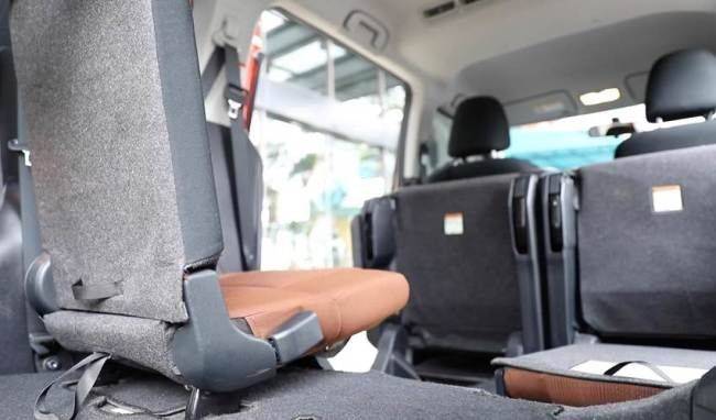 interior toyota sienta