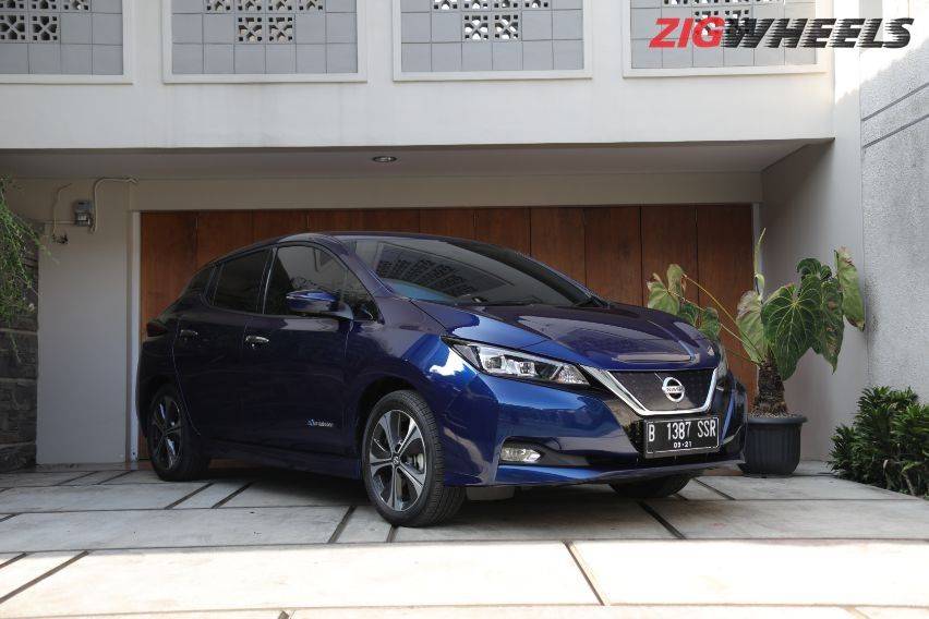 review nissan leaf