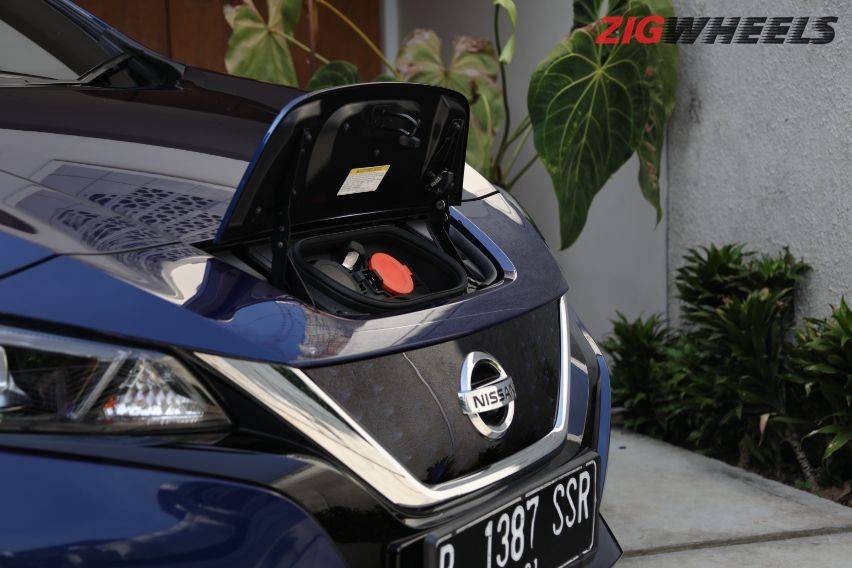 review nissan leaf