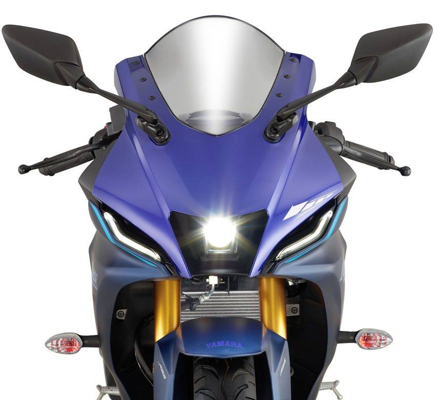 Yamaha R15 V4