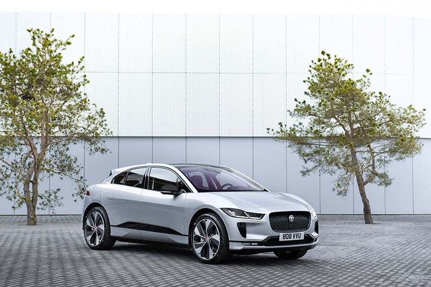 Jaguar Land Rover EV fleet to shuttle attendees of COP26 summit Jaguar Land Rover EV fleet to shuttle attendees of COP26 summit
