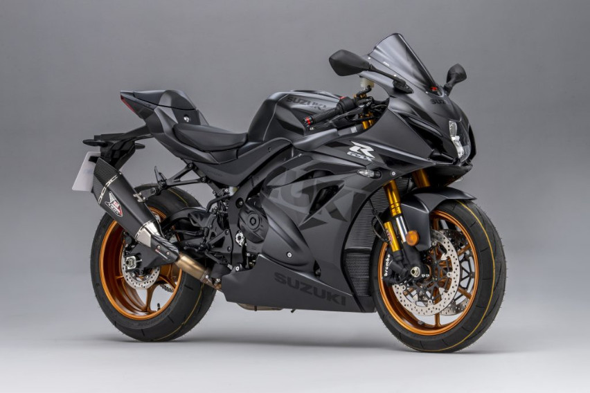 Suzuki revives Phantom moniker with special edition GSX-R1000R suzuki-gsxr1000r-phantom
