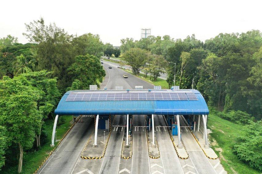 San Fernando Southbound toll plaza