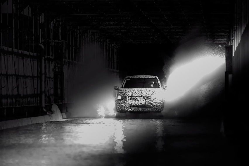 Mitsubishi Motors Mulai Pamer Outlander PHEV 2022, Menganut Sistem S-AWC Mitsubishi Motors Mulai Pamer Outlander PHEV 2022, Menganut Sistem S-AWC