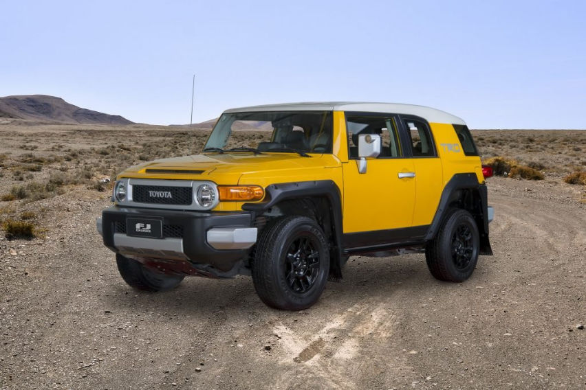 Checking out the interior of the Toyota FJ Cruiser
