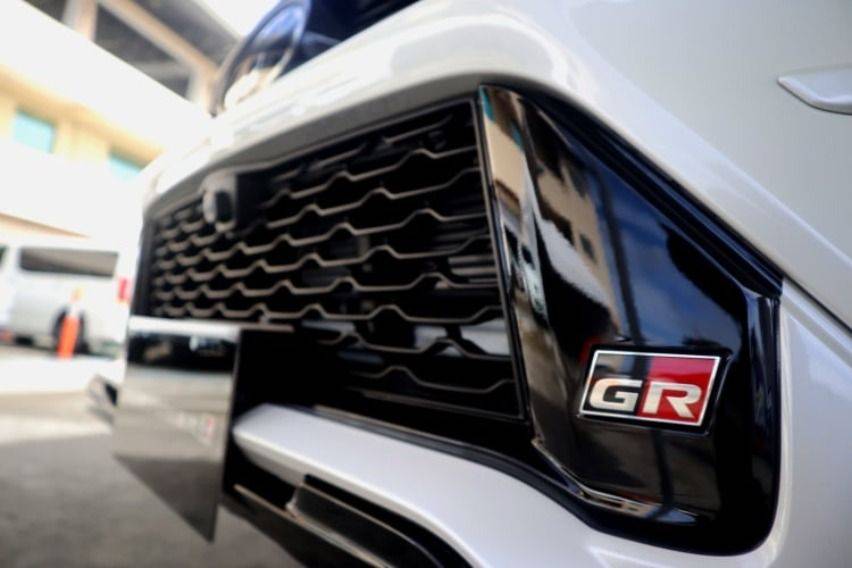 GR Fortuner Grille