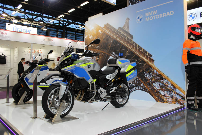 bmw-F-900-XR-at-milipol