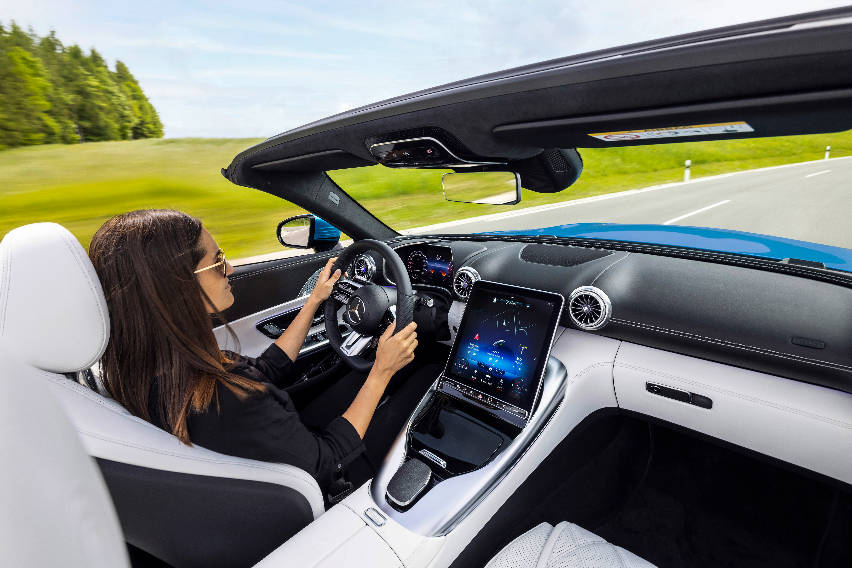 mercedes-amg-sl-interior