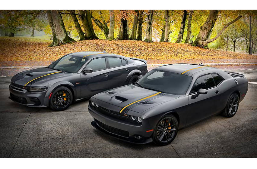 Dodge Charger, Challenger offered in 'HEMI Orange' and 'SRT Black' packages  in US