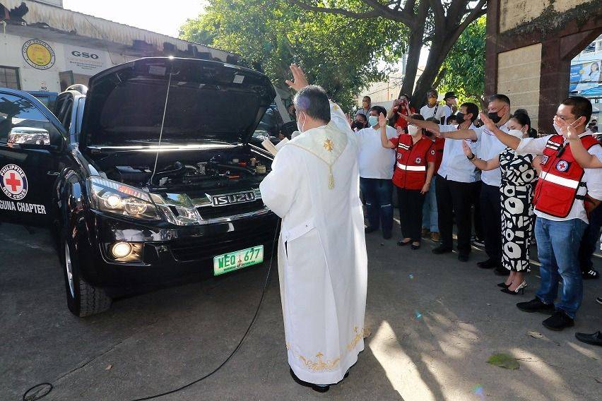 IPC donates another D-Max to Philippine Red Cross