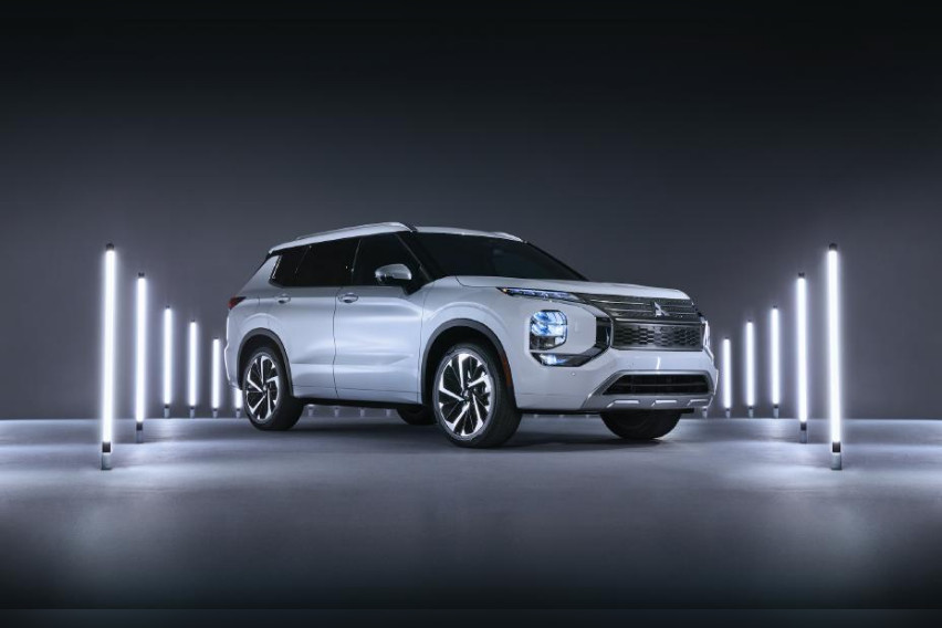 WATCH: Mitsubishi North America launches ‘Thunderstruck’ campaign for 2022 Outlander 2022-outlander