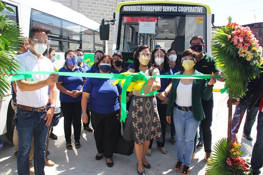 HARI brings modern PUV units to QC transport cooperative HARI brings modern PUV units to QC transport cooperative