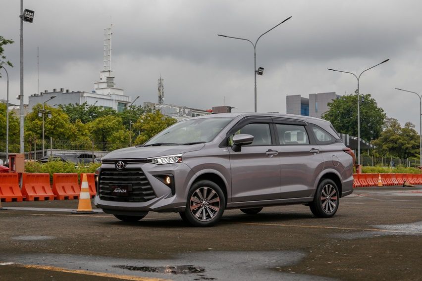 Toyota Yakin Penjualan Kian Moncer, Avanza Naik 227 Persen toyota avanza