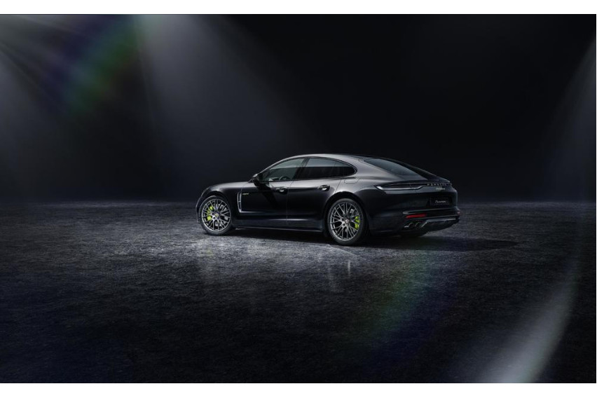 Porsche reveals details of 2022 Panamera Premium Edition Porsche reveals details of 2022 Panamera Premium Edition