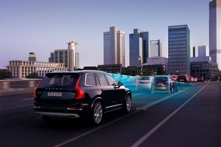 Volvo IntelliSafe Assist