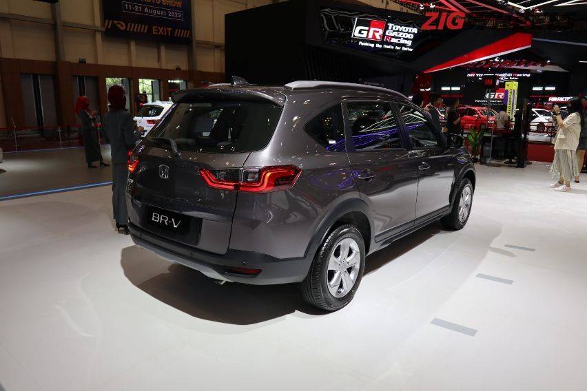 Belakang BR-V E CVT 2022