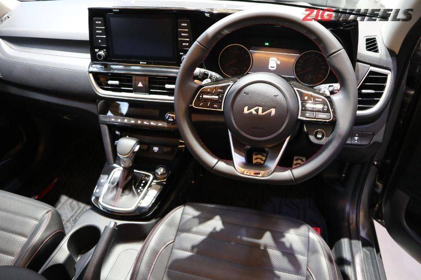 Kia Seltos GT Line interior