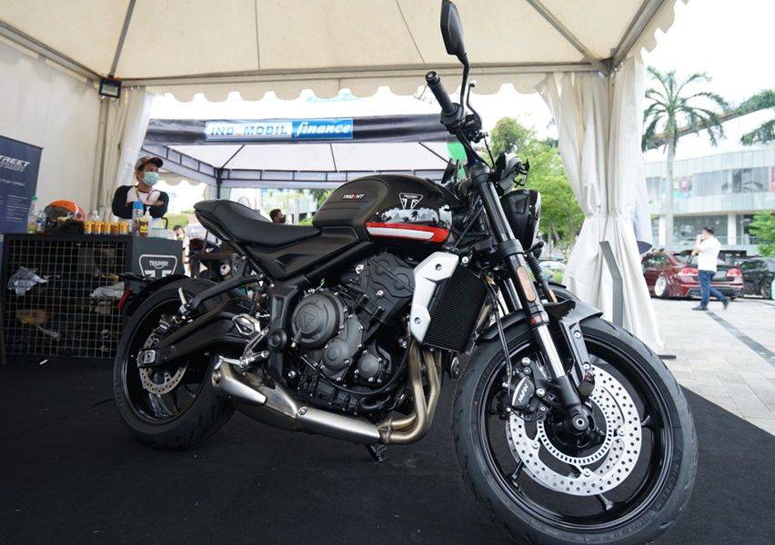 harga triumph trident