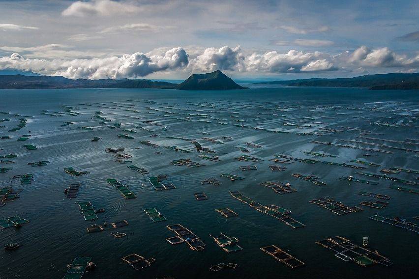 Ardie Lopez Embrace Extraordinary photo of the Taal Volcano