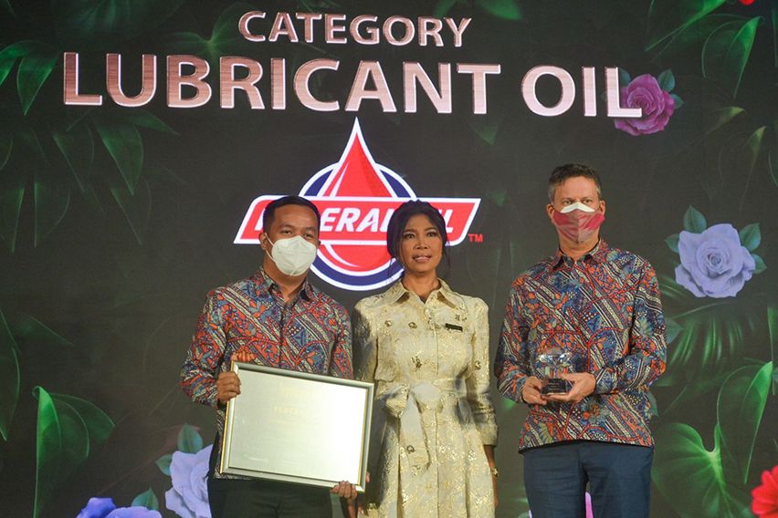 Federal Oil Raih Penghargaan sebagai Brand Oli Sepeda Motor Terbaik Federal Oil Raih Penghargaan sebagai Brand Oli Sepeda Motor Terbaik