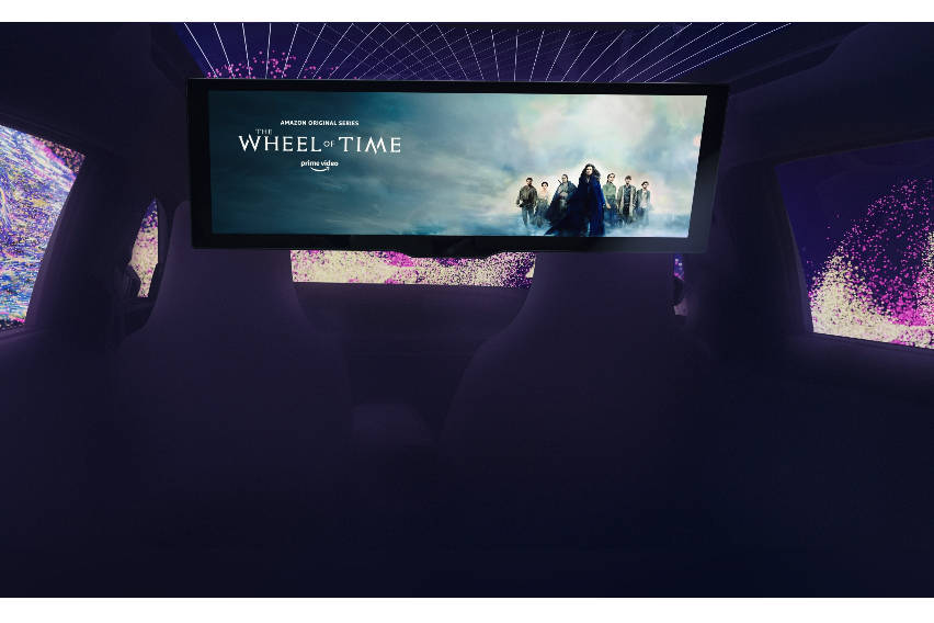 bmw-theater-screen-2