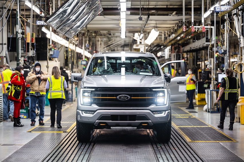 Ford has produced 40 million F-Series trucks in the US Ford's 40-millionth F-Series unit