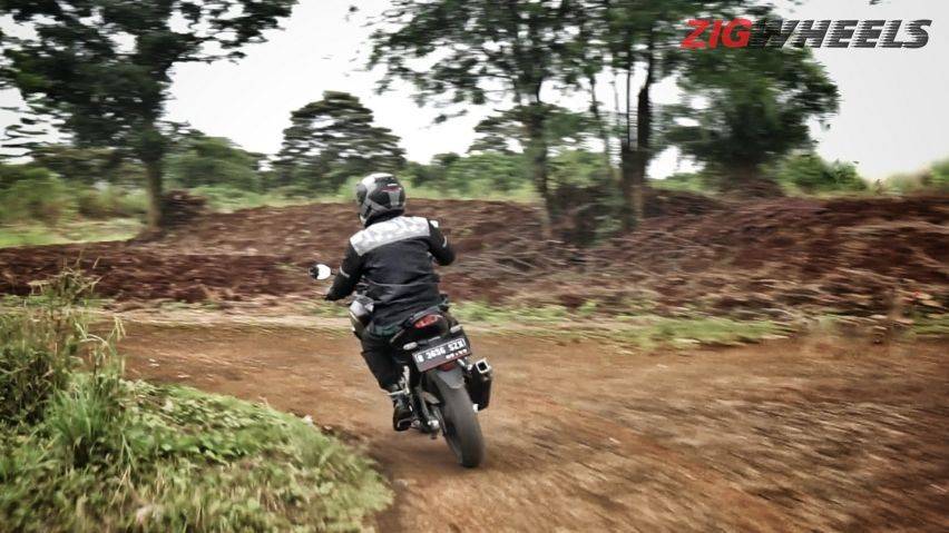 Honda CB150X review Indonesia