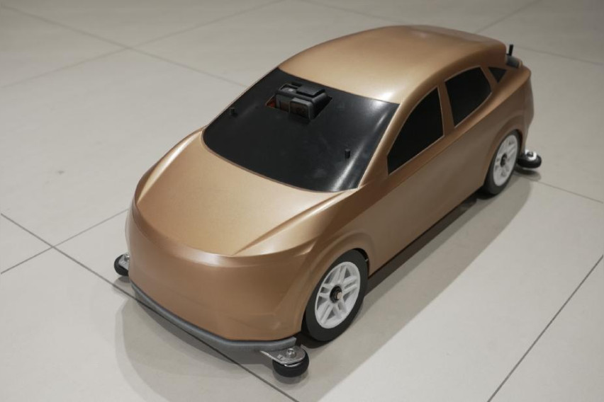 WATCH: Nissan’s radio-controlled e-4orce car takes on drivability challenge e-4orce-rc-car