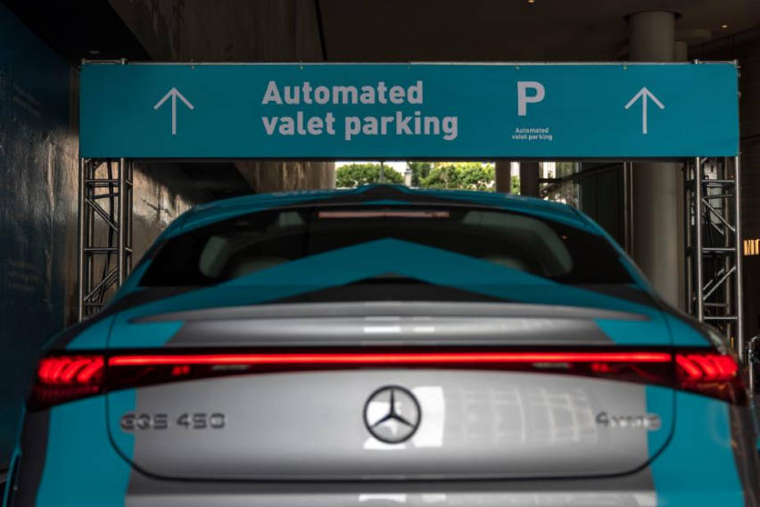 bosch-mercedes-automated-valet-parking-1