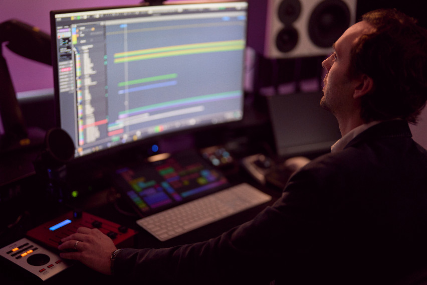 Bentley, Naim tap Steve Mazzaro for bespoke soundtrack Bentley, Naim tap Steve Mazzaro for bespoke soundtrack