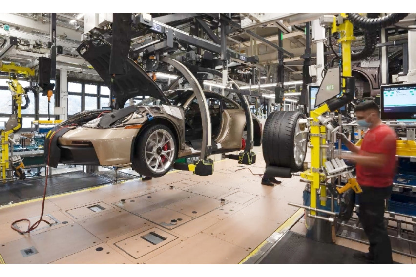 WATCH Porsche creates custom 911 with updated ‘Paint to Sample’ program