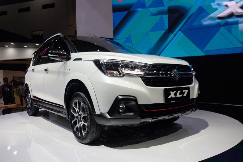 Suzuki Carry Pickup dan XL7 Paling Banyak Dipesan di IIMS Hybrid 2022 Suzuki XL7