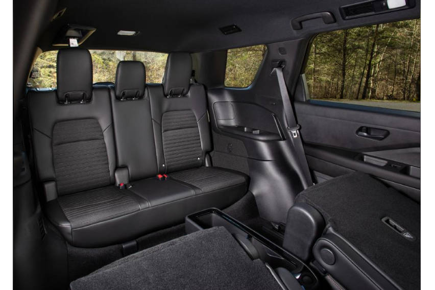 2023-nissan-pathfinder-rock-creek-4