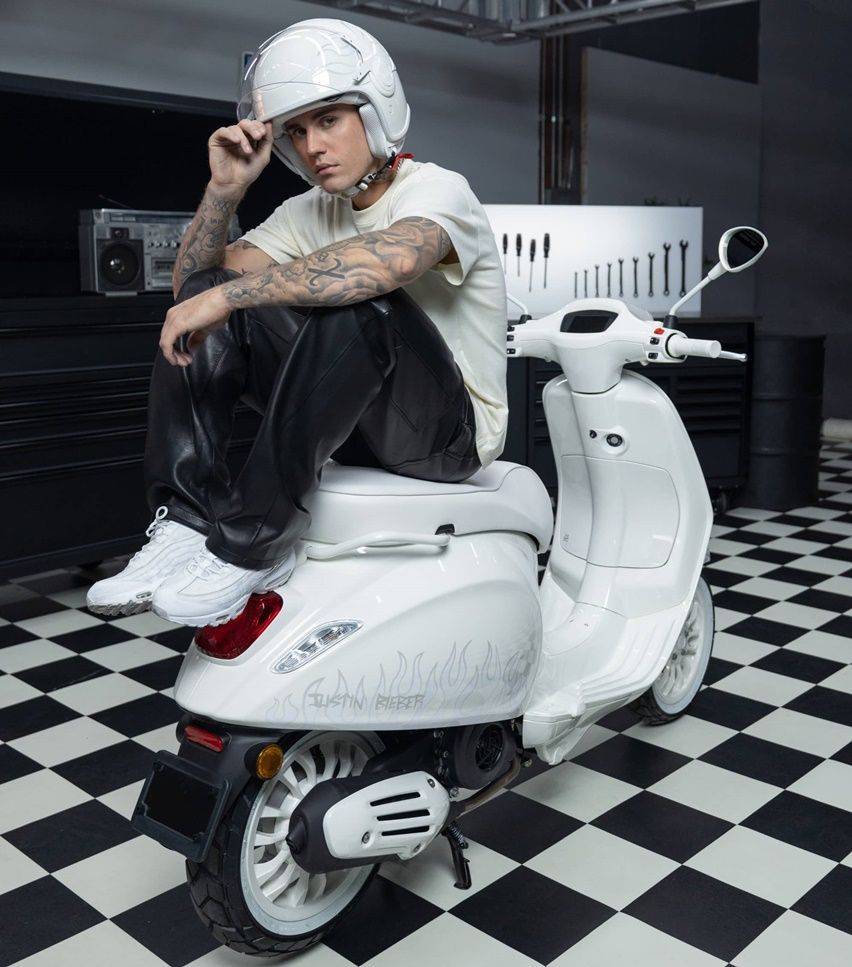 Justin bieber x vespa