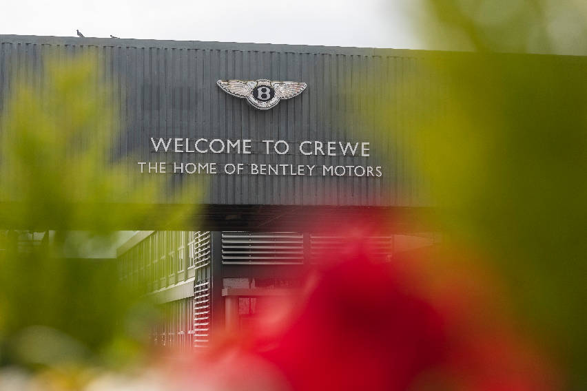 bentley-crewe-factory