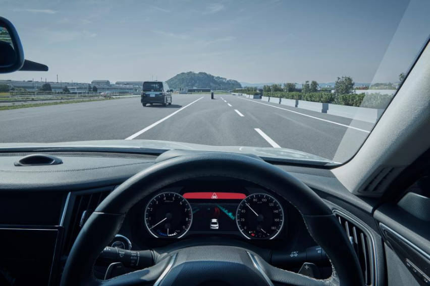 nissan-tests-new-driver-assist-feature-2