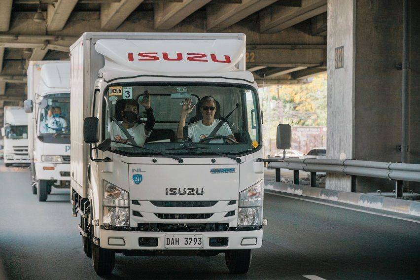 Isuzu NLR85E at One Full Tank Challenge