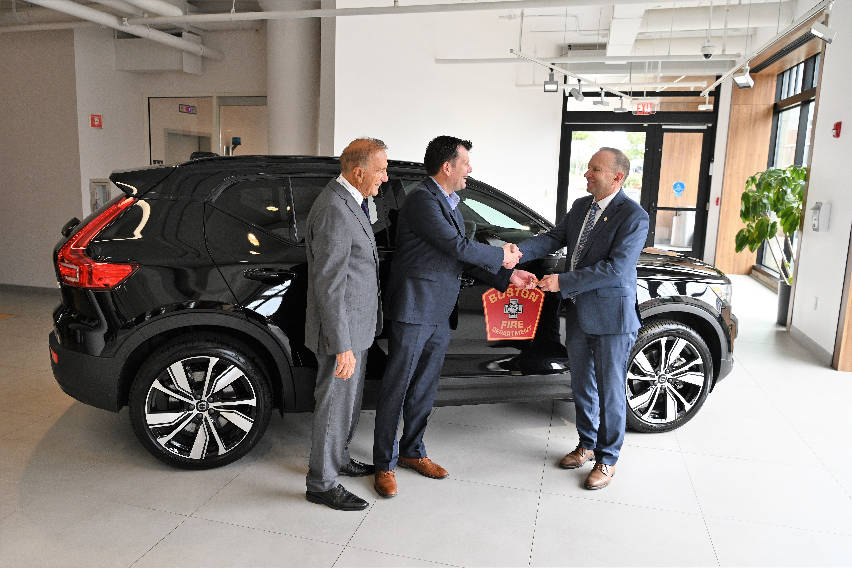 volvo-cars-donates-xc40-to-boston-fire-dept-1