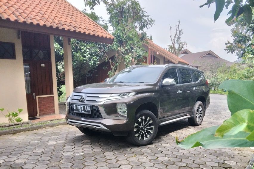 Mengenal Peranti Penyelamat Penting Milik Mitsubishi Pajero Sport Dakar Ultimate Mengenal Peranti Penyelamat Penting Milik Mitsubishi Pajero Sport Dakar Ultimate