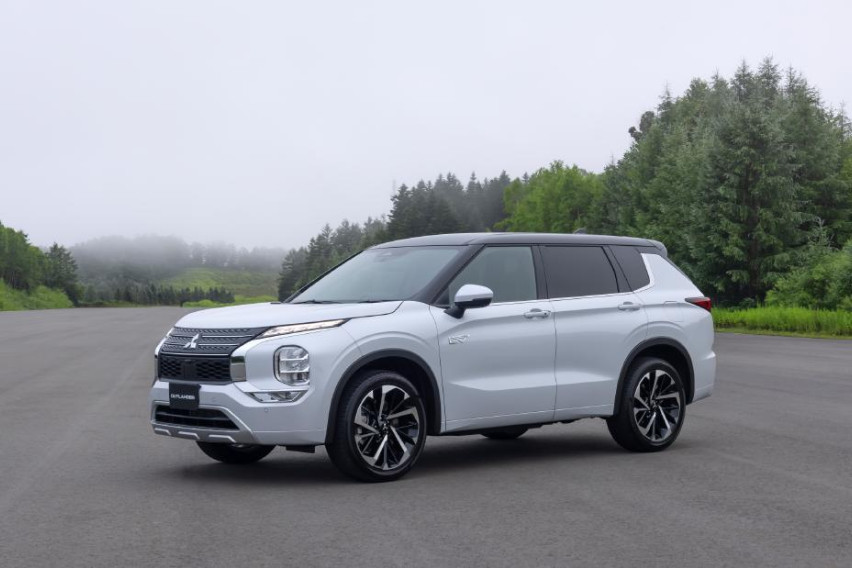 Mitsubishi to reveal 2023 Outlander PHEV at 2022 Twin Cities Auto Show 2023-mitsubishi-outlander-phev
