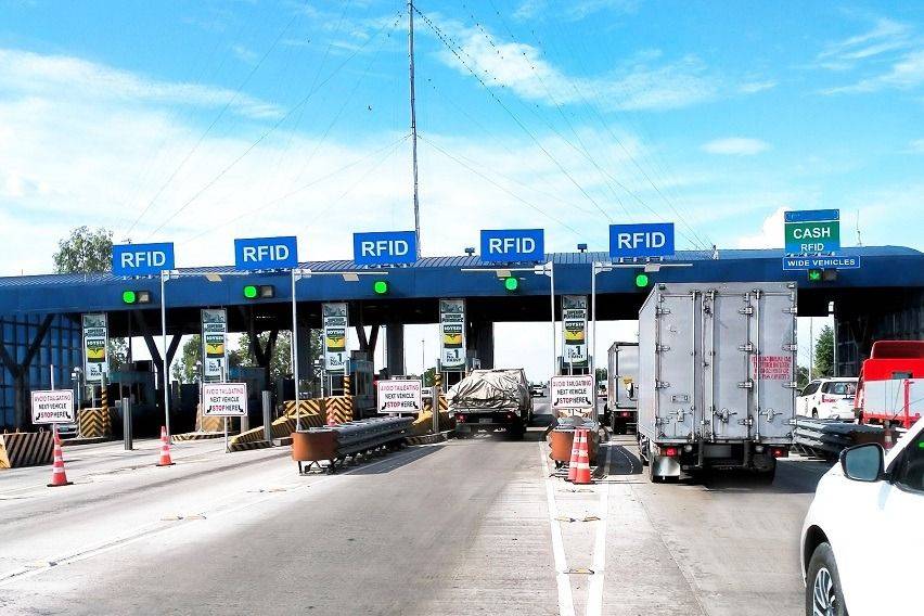 Tarlac toll plaza