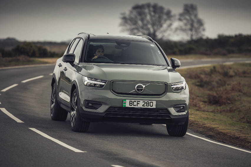 Volvo XC40 named ‘Best Car for Towing’ at 2022 Auto Trader New Car ...