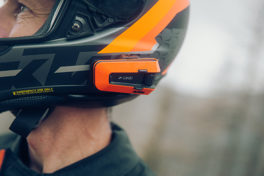KTM unveils Bluetooth communications system, Packtalk Edge