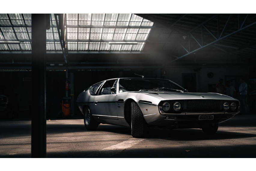 Lamborghini showcases V12-powered Espada 400 GT