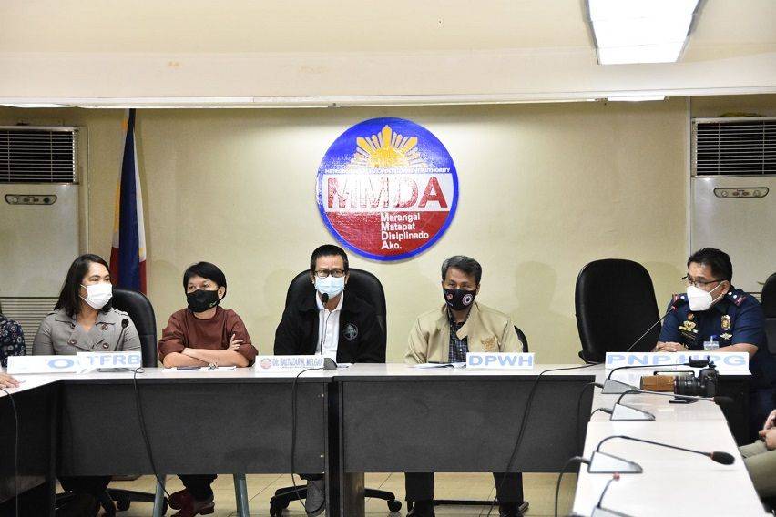 MMDA’s blinkers, sirens only allowed during emergency, official duty