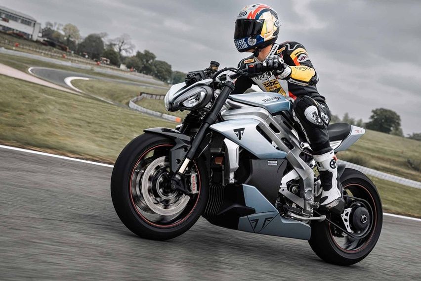 Motor Listrik Triumph TE-1 Menuju Produksi, Lebih Ringan dari MotoE 2023 Motor Listrik Triumph TE-1 Menuju Produksi, Lebih Ringan dari MotoE 2023