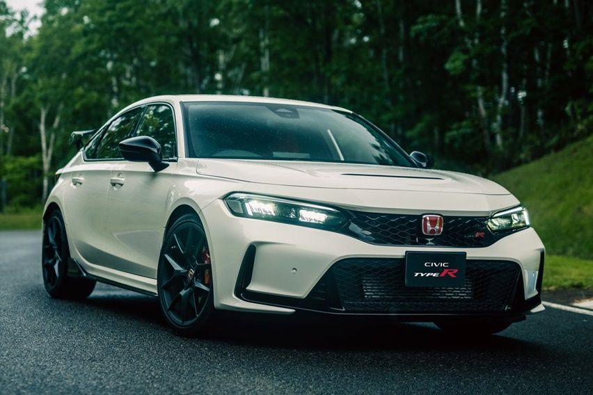 Honda Civic Type R 2023 Makin Memanas Walau dengan Komposisi Old-School Honda Civic Type R FL5