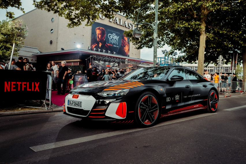 4 Audis star alongside Ryan Gosling in ‘The Gray Man’ on Netflix audi x the gray man