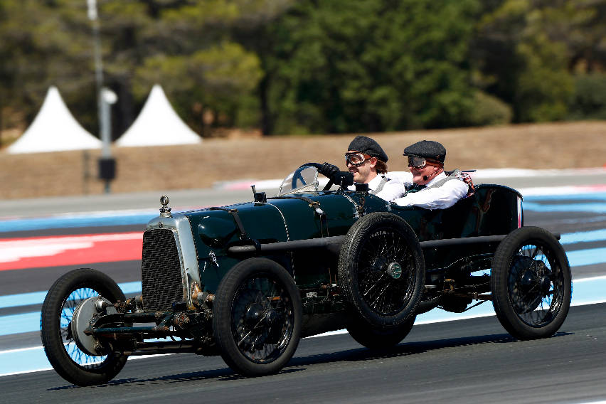 vettel driving green pea